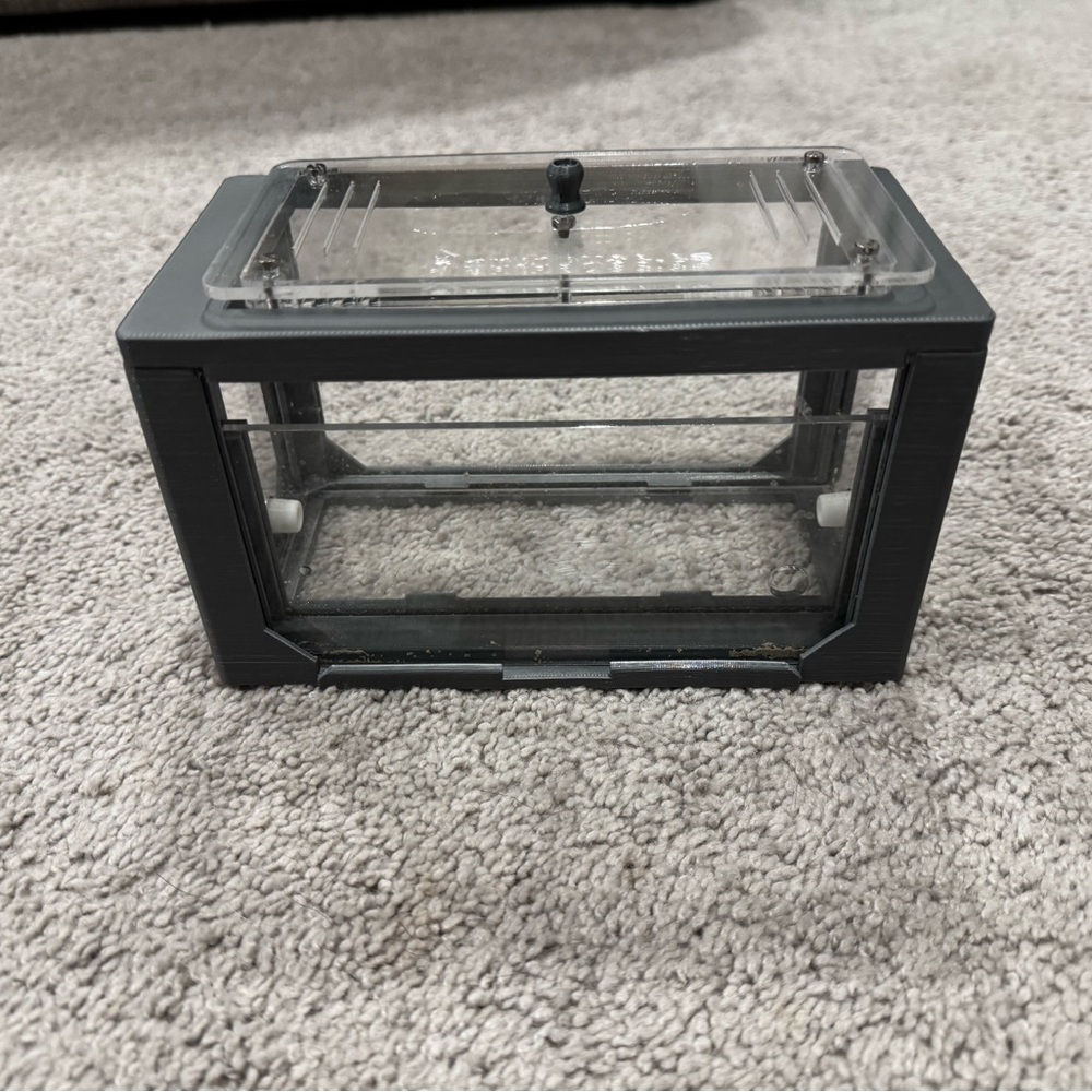 Ant house